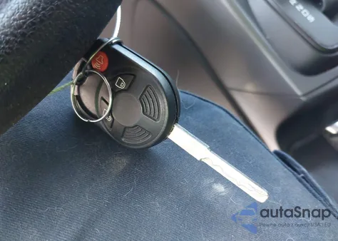 2013 Ford Escape S из США, поврежденный, VIN 1FMCU0F79DUD08865